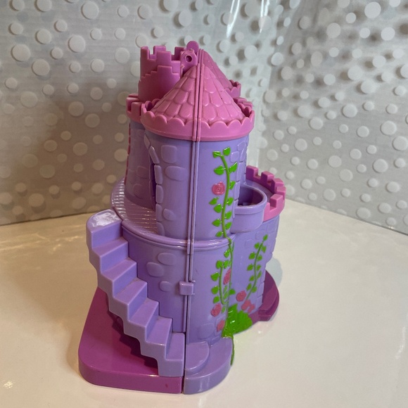 Dora the Explorer Let’s Go! 🏰Adventure Castle - Picture 10 of 15